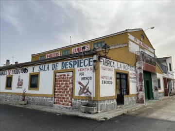 Nave en San Pedro del Arroyo