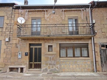 House 5 Bedrooms in Vilviestre del Pinar