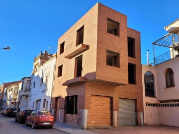 Edificio en Almacelles