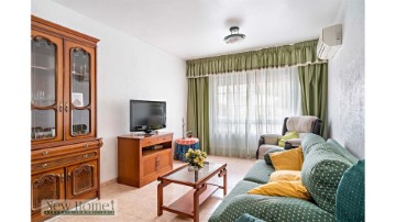 Apartment 4 Bedrooms in El Parador