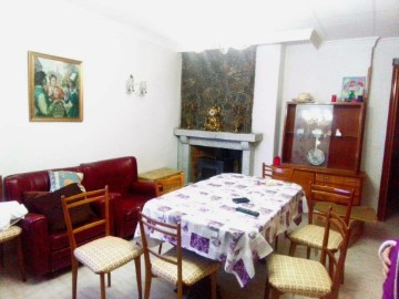 Apartment 4 Bedrooms in El Hoyo de Pinares