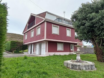 House 6 Bedrooms in Barizo (San Pedro)