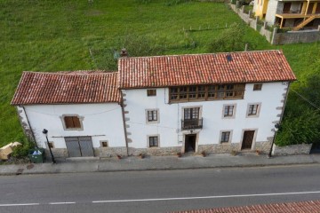 Casa o chalet 10 Habitaciones en Carreña