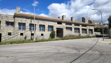 Edificio en Almudévar