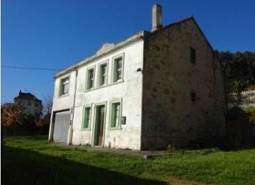 Maison 6 Chambres à Oseiro