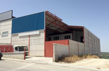 Industrial building / warehouse in Sierra