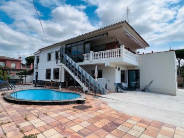 Maison 7 Chambres à Llinars del Vallès