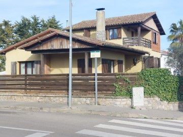 House  in Begues Park
