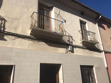 House 5 Bedrooms in Polinyà de Xúquer