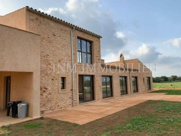 House 5 Bedrooms in Santanyí