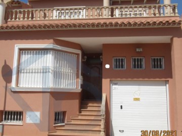 House 4 Bedrooms in Pulpí