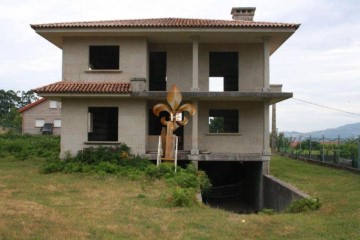 Casa o chalet 5 Habitaciones en Belesar (San Lorenzo P.)