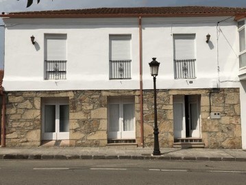 House 5 Bedrooms in Ferreira de Panton (Santa María)