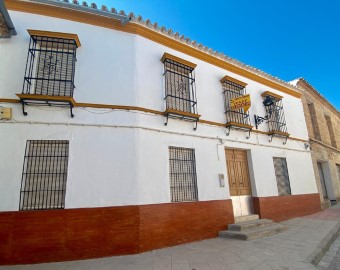 House 4 Bedrooms in El Rubio