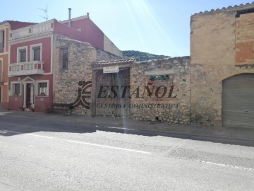 Country homes in Organyà