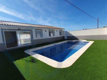 Country homes 3 Bedrooms in Puerto Adentro