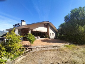 Casa o chalet 4 Habitaciones en Fontenebro - Altavista