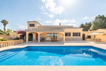 Maisons de campagne 4 Chambres à Algaida