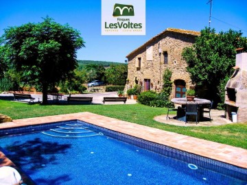 House 9 Bedrooms in La Pera