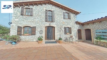 Country homes 6 Bedrooms in Ratera