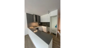 Apartment 2 Bedrooms in Avià