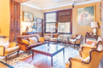 Apartamento 5 Quartos em Eixample