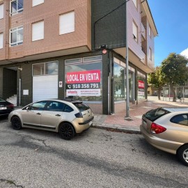 Locaux commerciaux à Puente Castro