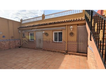 House 2 Bedrooms in San Crispín - Huerta Nueva - Estación