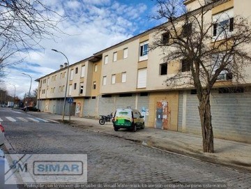 Edificio en Mora