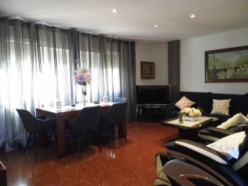 Apartment 4 Bedrooms in Veral d'Ocata