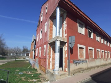 Edificio en Malagón