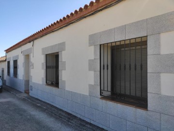 House 3 Bedrooms in San Martín de Pusa