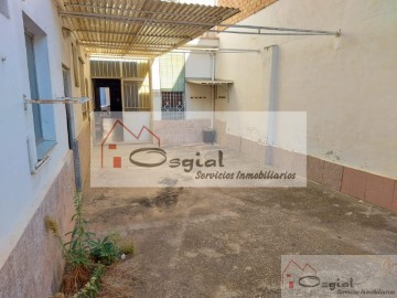 House 5 Bedrooms in Alcàsser