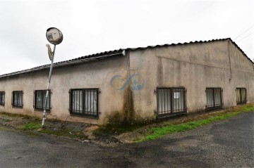 Bâtiment industriel / entrepôt à Coiros (San Julián)