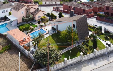 Casa o chalet 4 Habitaciones en La Serra