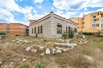 Edificio en El Olivar - La Magdalena