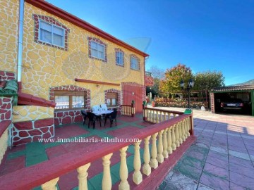 Edificio en Candelario