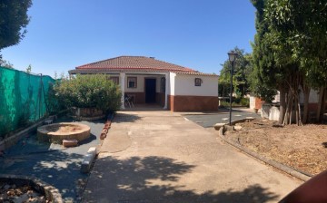 Casa o chalet 3 Habitaciones en Fuensanta - Zona Arcángel