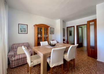 Apartment 4 Bedrooms in Playa de Nules