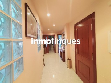 Apartment 3 Bedrooms in Balaguer