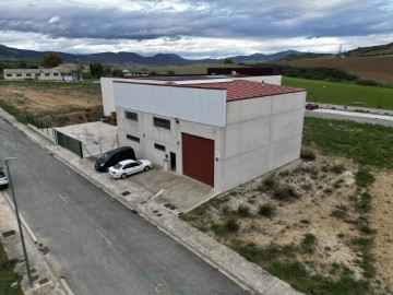 Bâtiment industriel / entrepôt à Azcona / Aizkoa