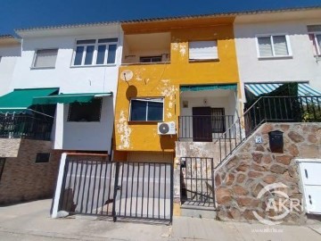 House 3 Bedrooms in Cabañas de la Sagra