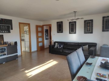 Apartment 3 Bedrooms in Els Monjos