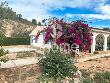 House 3 Bedrooms in Vilamarxant