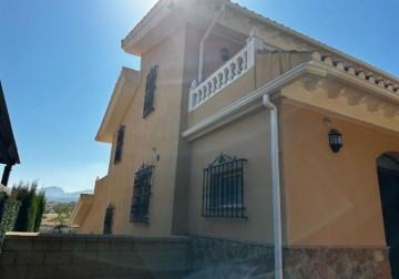 Casa o chalet 6 Habitaciones en Gójar