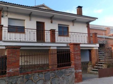 Casa o chalet 3 Habitaciones en Can Serrafossà - La Perla - Els Avets