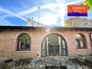 Casa o chalet 2 Habitaciones en Hoyales de Roa