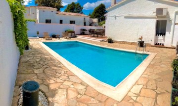 House 3 Bedrooms in Riells