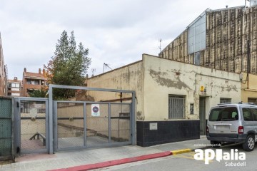 Piso  en La Creu de Barberà - Avinguda - Eixample