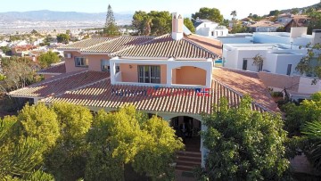 Casa o chalet 6 Habitaciones en Jardines de Alhaurín-Huerta Alta-Fuensanguínea